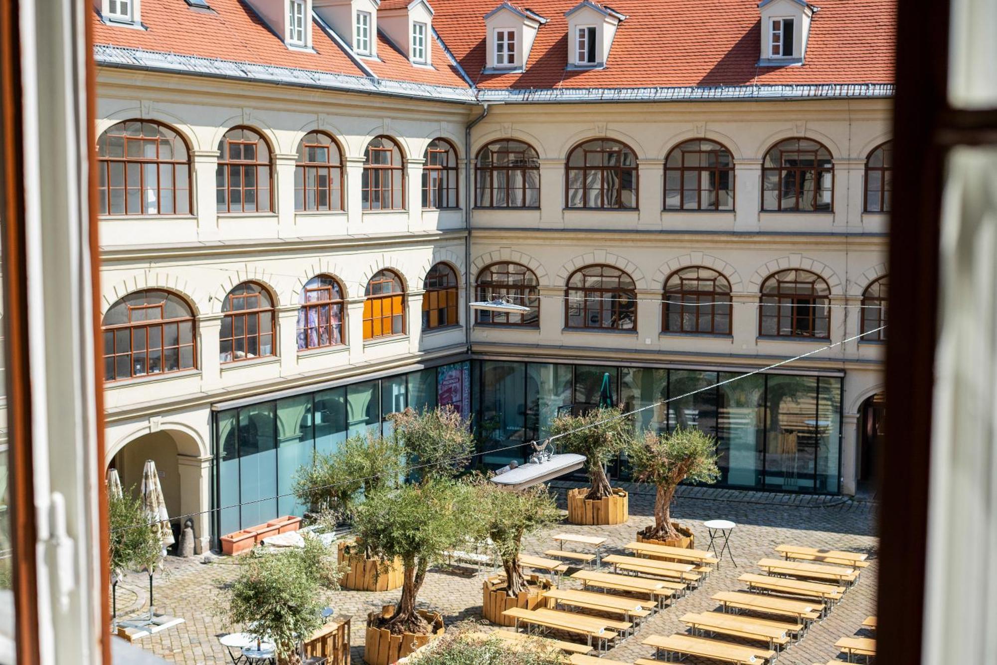 Boho Design Studio By Hero Homes - Top Lage Im Historischen Zentrum - Self-Check-In & Aircon Грац Экстерьер фото